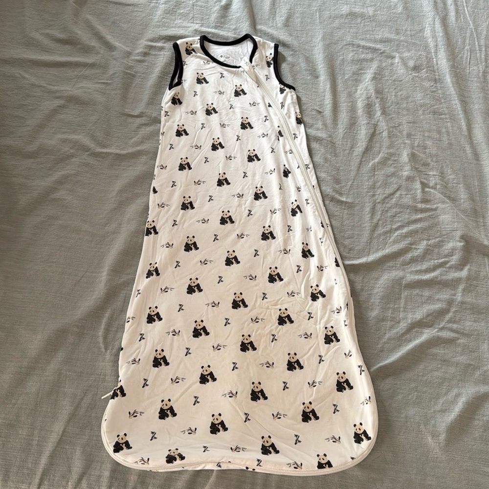 Kyte Baby 0.5 tog sleep bag in Black and White Zen